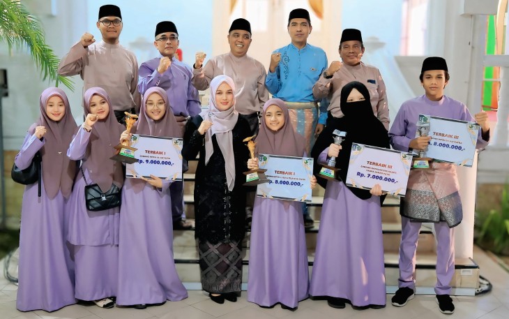 Penutupan STQH Provinsi Kepri ke XI di Gedung Daerah Kota Tanjungpinang, Rabu malam (2506). 