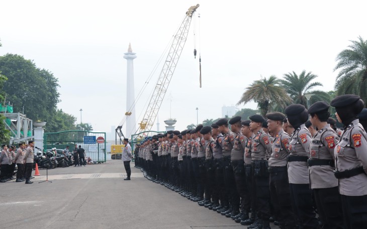 Personel Polri dari Polda Metro Jaya, Polres Metro Jakarta Pusat, dan Polsek jajaran