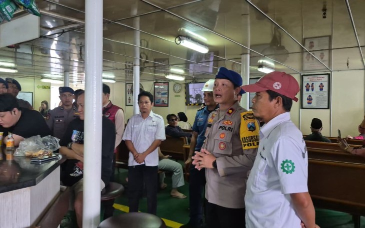 Polresta Banyuwangi saat Gelar Pemeriksaan Keselamatan Terpadu di Pelabuhan Ketapang