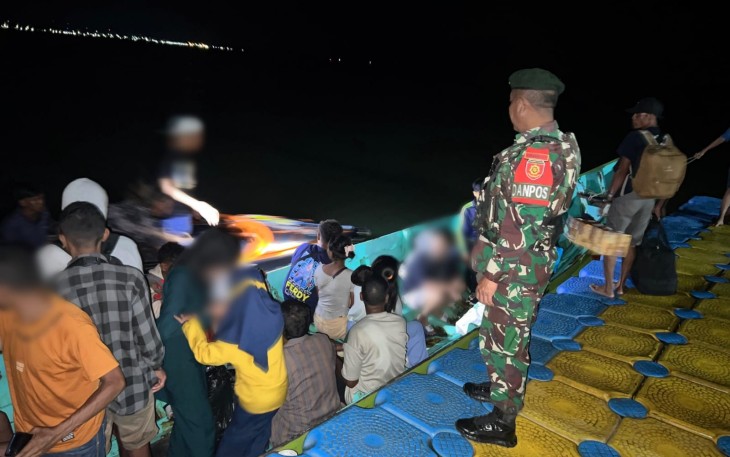 Satuan Tugas (Satgas) Pengamanan Perbatasan (Pamtas) Yonarmed 11 Kostrad berhasil mencegah upaya penyelundupan 57 Calon Pekerja Migran Indonesia (CPMI) ilegal yang rencananya akan dikirim ke Tawau, Malaysia. Operasi ini berlangsung di pertigaan Kampung Bugis, Desa Bambangan, Kecamatan Sebatik Barat, Kabupaten Nunukan, Kamis (20/02/2025)
