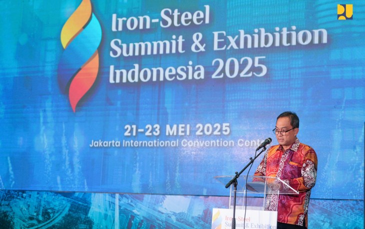 Staf Ahli Bidang Teknologi, Industri dan Lingkungan Yudha Mediawan mewakili Menteri PU Dody Hanggodo dalam sambutannya pada penutupan Iron-Steel Summit and Exhibition Indonesia (ISSEI) 2025 di Jakarta, Jumat (23/5).