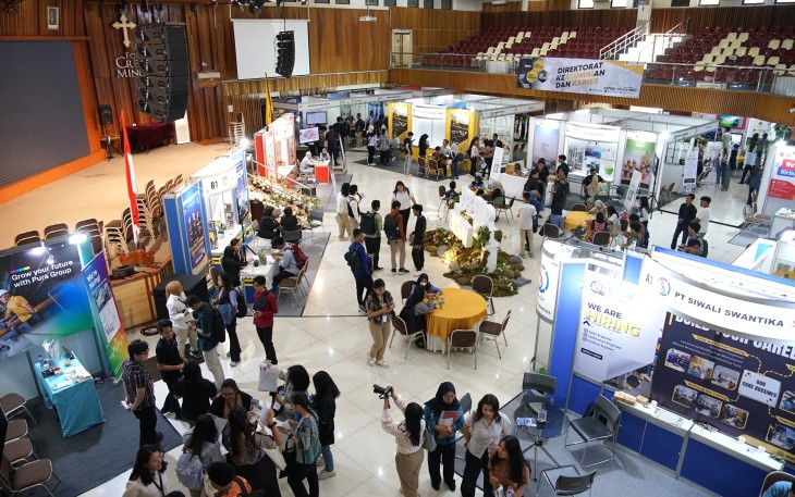 Suasana Job Fair ke-47 UKSW di Balairung Universitas,