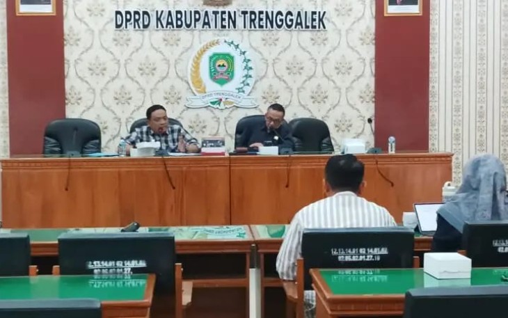 Suasana rapat komisi III DPRD Trenggalek.