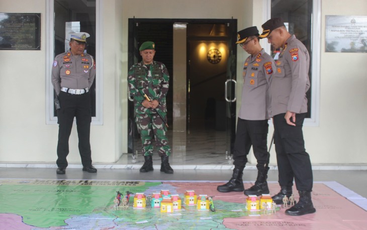 TNI-Polri Trenggalek Kerahkan Ratusan Personel Amankan Wilayah