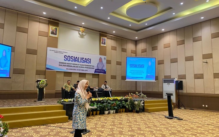 Wakil Ketua DPRD Jatim Sri Wahyuni