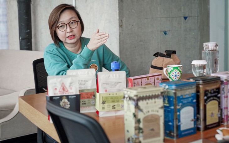 Wamen Ekraf Irene Umar saat menerima audiensi Roemah Koffie di Autograph Tower, Jakarta, Senin, 28 Juli 2025.