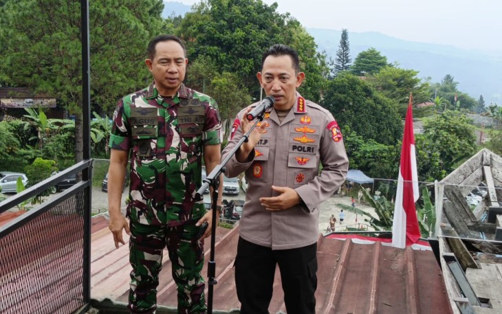 Kapolri Jenderal Pol. Listyo Sigit Prabowo menegaskan bahwa Polri bersama TNI akan mengambil langkah tegas sesuai ketentuan undang-undang untuk memulihkan situasi keamanan di sejumlah wilayah yang belakangan ini diwarnai aksi anarkis