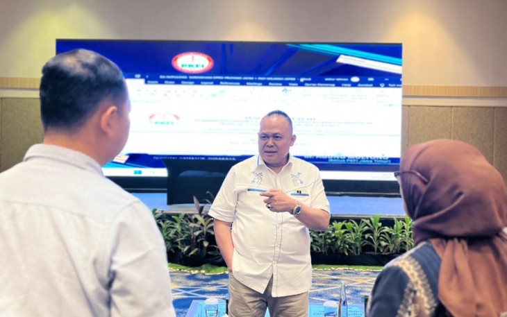 Ketua Fraksi Demokrat DPRD Jawa Timur dr Agung Mulyono