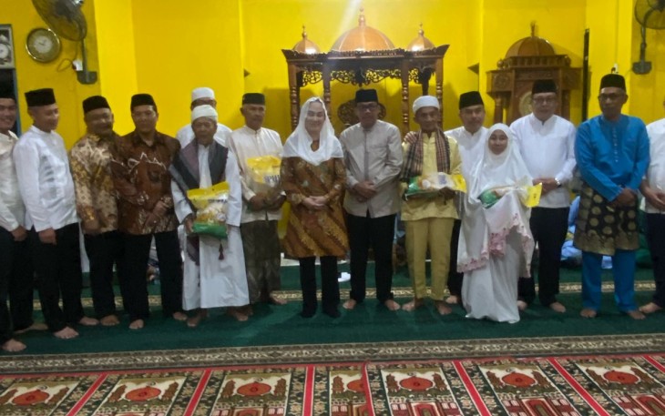 Perdana Bupati dan Wakil Bupati Natuna Hadir Muhibah Ramadan 1446 di Desa Sededap 