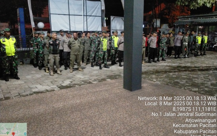  Kodim 0801/Pacitan Laksanakan Apel Gabungan PAM Rontek Gugah Sahur