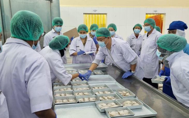 Pengawasan mutu pre-border (pre-border inspection) atau pengawasan mutu ikan sebelum masuk dan beredar kepada masyarakat konsumen di Indonesia.