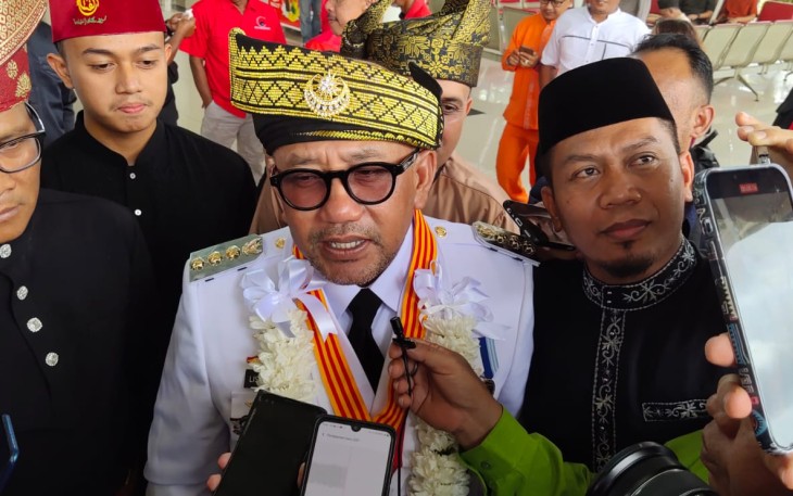 Wali Kota Tanjungpinang Lis Darmansyah da Wakil Wali Kota Raja Ariza Disambut OPD Bersama Tokoh Masyarakat Tanjungpinang