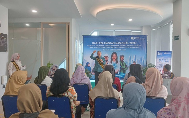 Peringatan Hari Pelanggan Nasional di Kantor BPJS Ketenagakerjaan Cabang Blitar, Jumat 4 Agustus 2026. (Foto : Kliwarta.com)