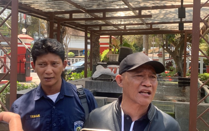 Ketua Cabor Percasi Kota Blitar M. Trijanto Desak Musorkotlub KONI Kota Blitar Dibatalkan Lantaran Sarat Manipulasi dan Cacat Hukum, Selasa (22/09/2026). (Foto : Faisal NR./Klikwarta.com)