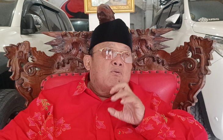 Ketua Posko Gotong Royong PDI Perjuangan Jawa Timur yang juga Tokoh Masyarakat Jatim, Mat Mochtar
