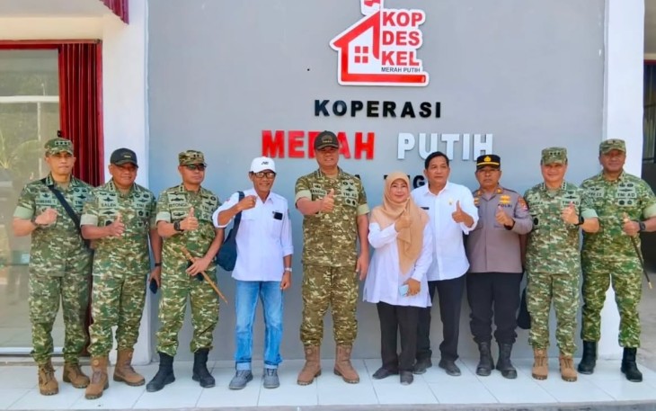 Wapang TNI saat Tinjau Pembangunan KDKMP dan Yonif TP 842/Badak Sakti di Pandeglang