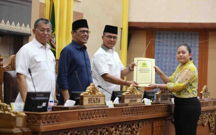 Fraksi-fraksi Partai Politik Sepakat Lanjutkan Pembahasan Tiga Ranperda Usulan Wali Kota