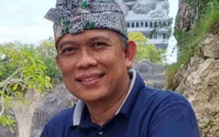 Hery Purnobasuki Guru Besar FST Universitas Airlangga Ketua Lembaga Pengabdian Masyarakat Berkelanjutan Universitas Airlangga