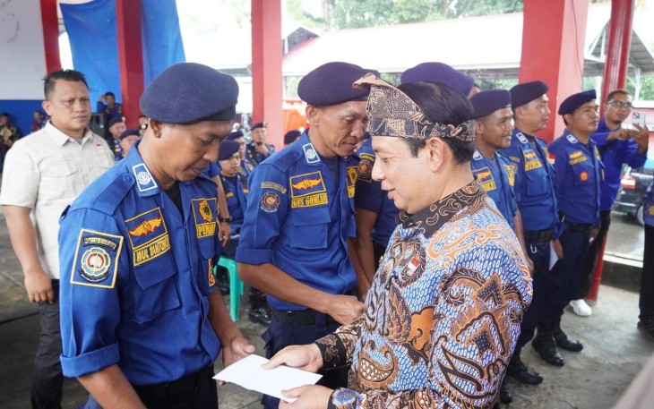 Wali Kota Bengkulu Dedy Wahyudi menghadiri syukuran pelantikan PPPK Gelombang II Dinas Pemadam Kebakaran dan Penyelamatan Kota Bengkulu