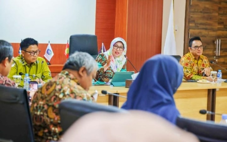 Rapat Koordinasi dan Evaluasi Penyelenggaraan Statistik Sektoral, Kamis (5/2/2026) yang bertempat di Ruang Rapat Lantai 4, Kantor Gubernur Kepri, Dompak, Tanjungpinang.
