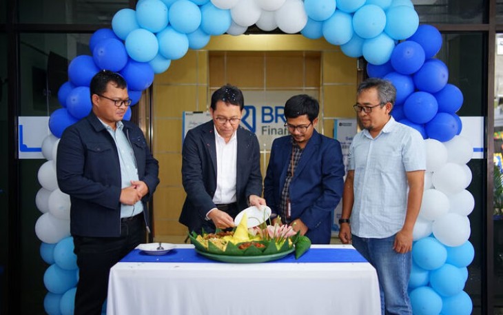 BRI Finance Catatkan Disbursement >2 Miliar dari 4 Kantor Cabang Baru