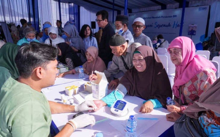 BRI BO Otista dan BRIMedika Gelar Pemeriksaan Kesehatan Gratis dalam Program CX 100 untuk Nasabah Pensiunan