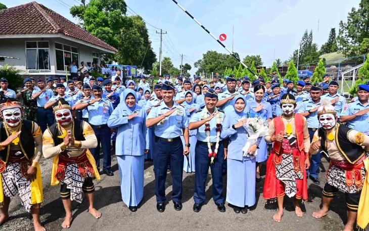 Passing In dan Passing Out Danlanud J.B Soedirman, Purbalingga, Selasa (13/1)