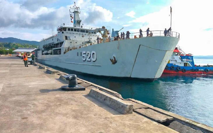 KRI Teluk Bintuni-520