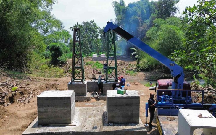 Pembangunan jembatan perintis di wilayah Ponorogo 