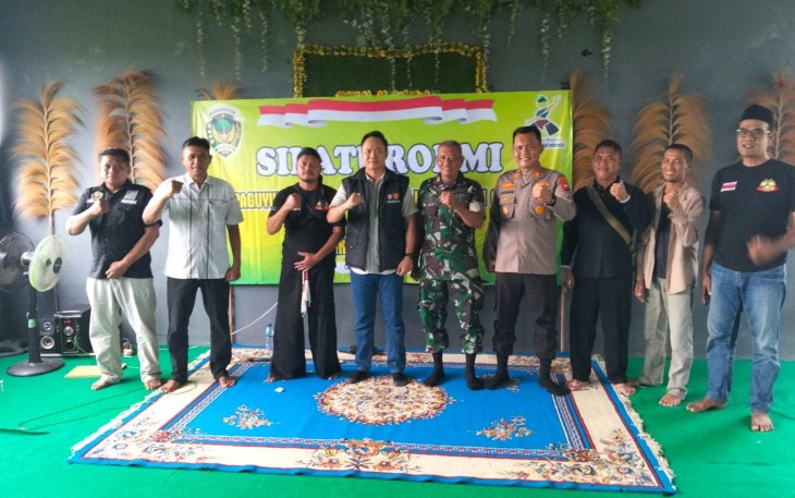 Silaturahmi paguyuban pencak silat di wilayah desa binaan 