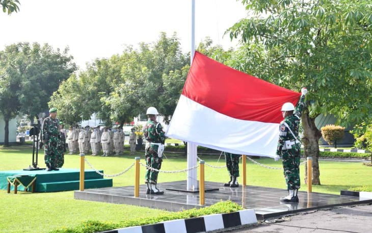 Upacara bendera prajurit Kodim 0802/Ponorogo 
