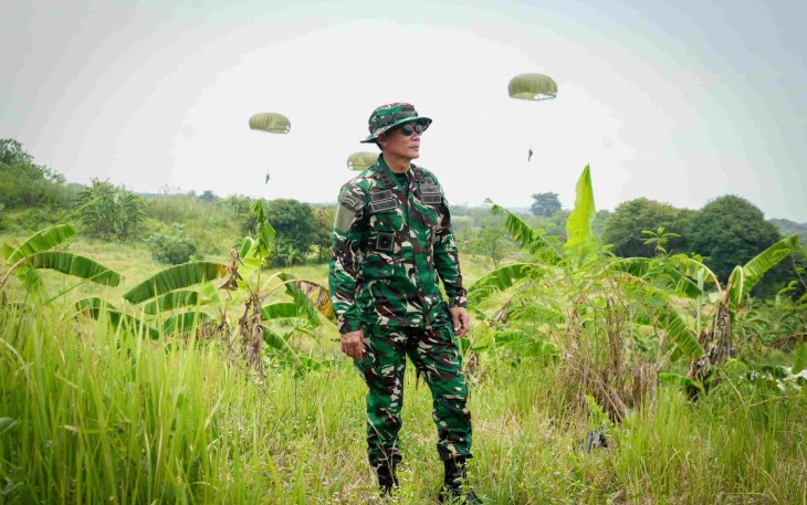 Pangkostrad Letjen TNI Mohammad Fadjar 