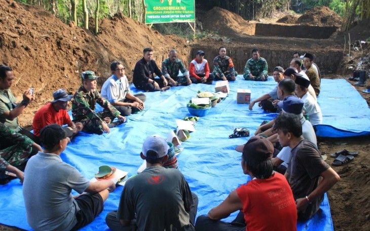 Tasyakuran pembangunan jembatan perintis garuda 
