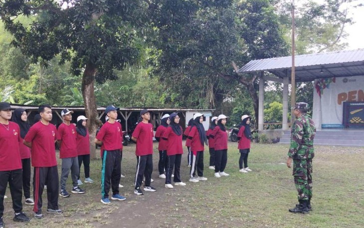 Latih PBB mahasiswa STIKES 