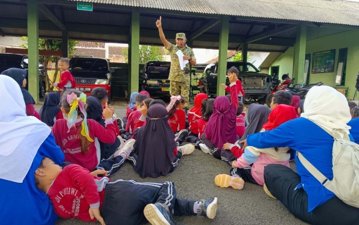 Pembelajaran sejak dini anak-anak Paud