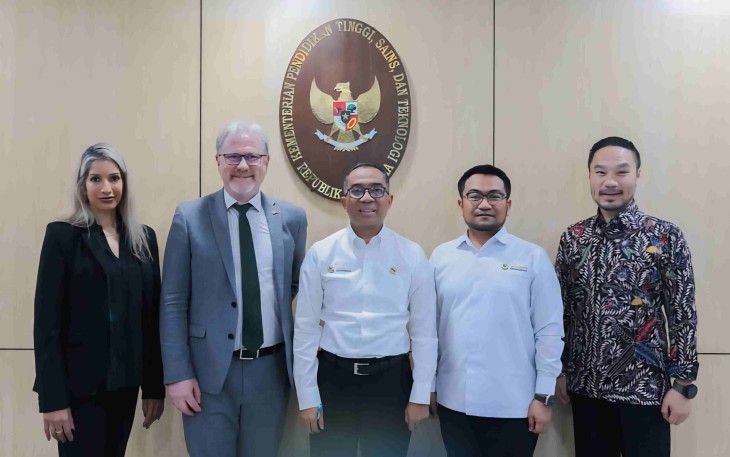 Mendiktisaintek Brian Yuliarto