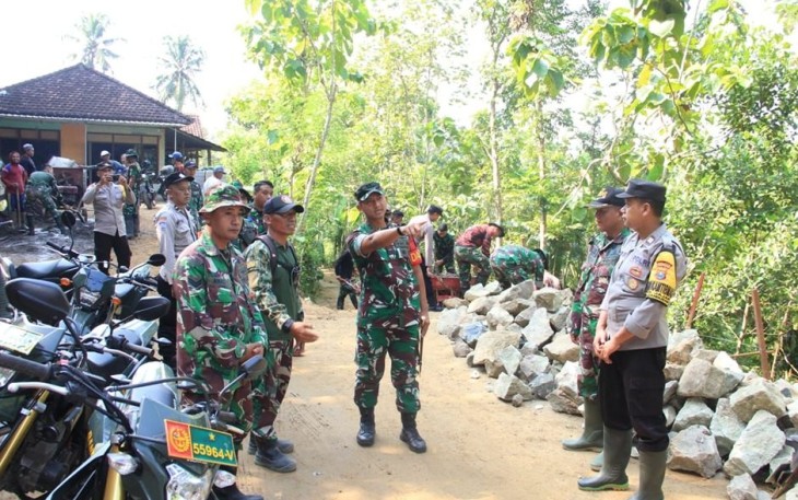 Dansatgas TMMD Ke-128 Kodim Trenggalek Letkol Inf Isnanto Roy Saputro