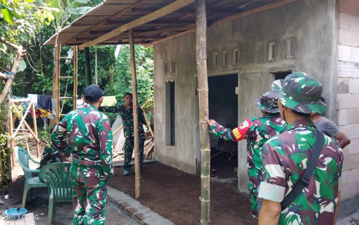 Pengerjaan RTLH bu Rekso mencapai 80 persen