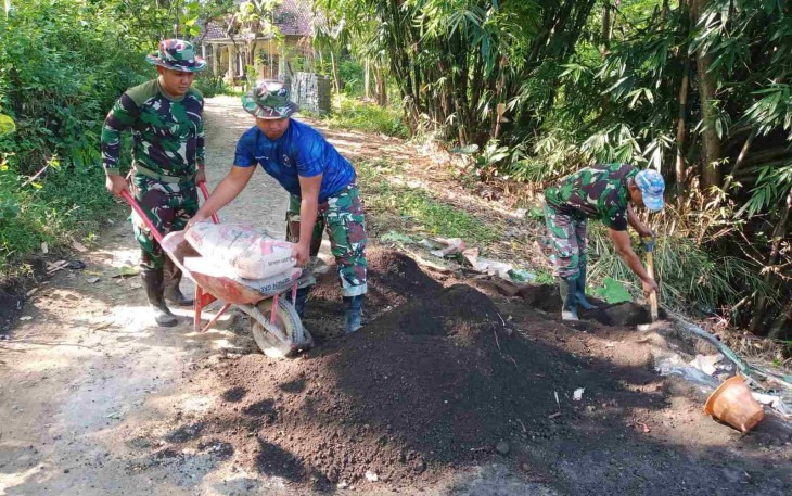 Pengerjaan TPT Kodim Probolinggo