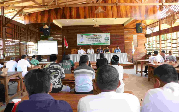 Pembinaan warga Desa Brabe