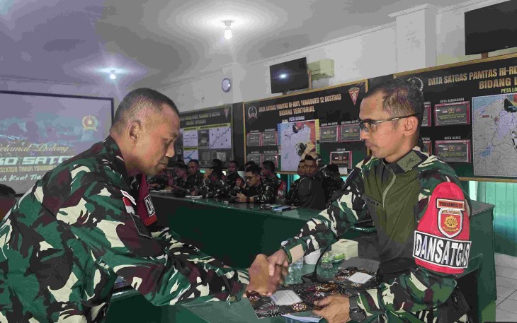 Dansatgas Yonarmed 12 Kostrad, Letkol Arm Dr. Erlan Wijatmoko