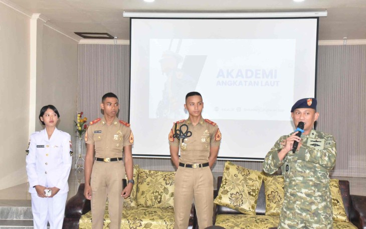Sosialisasi Penerimaan Prajurit TNI AL di SMA Averos Sorong