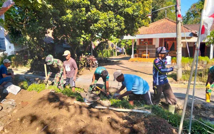 Percepatan pembangunan drainase di Desa Ledok Tempuro