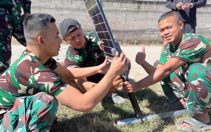 Lampu solar cell Yonarmed 12 Kostrad