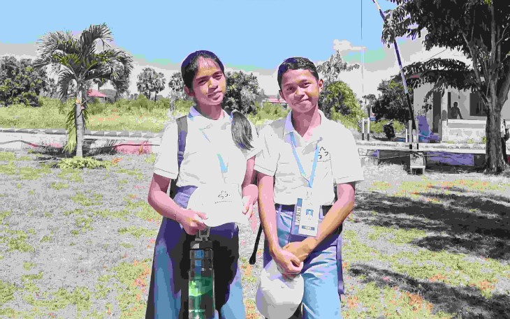 Cihika siswa SNT 10 Kabupaten Kupang (kiri)