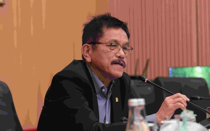 Anggota Komisi XII DPR RI Fraksi Partai Gerindra Ramson, dalam Rapat Dengar Pendapat di Gedung Nusantara I, Kompleks Parlemen, Senayan, Jakarta, Selasa (15/9/2026)
