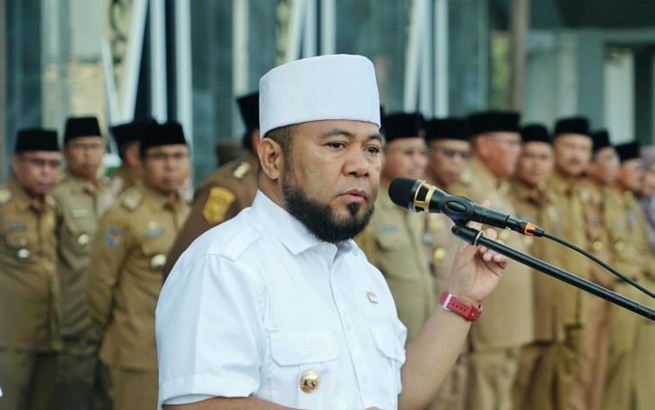 Gubernur Bengkulu Helmi Hasan 