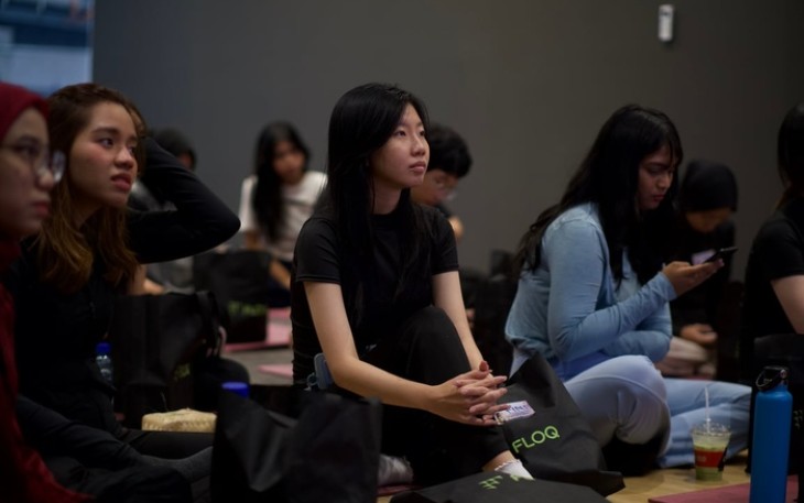 FLOQ Circle Sisterhood – Build & Balance