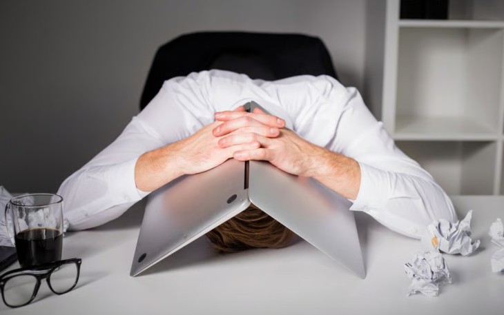 Financial Burnout: Saat Capek Cari Uang Tapi Saldo Tabungan Tidak Bertambah