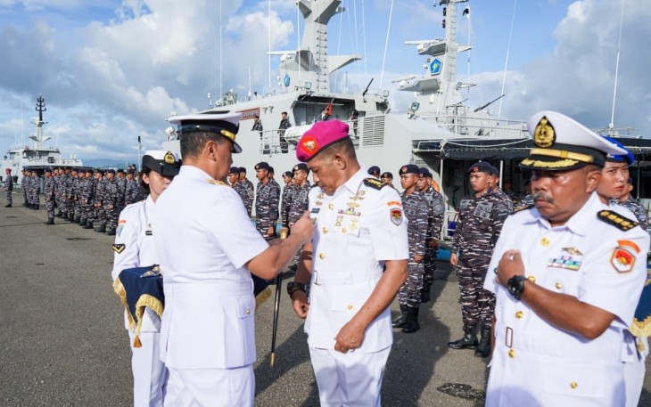 Komandan Kodaeral IX Laksamana Muda TNI Hanarko Djodi Pamungkas saat sertijab, Jum'at (9/1)